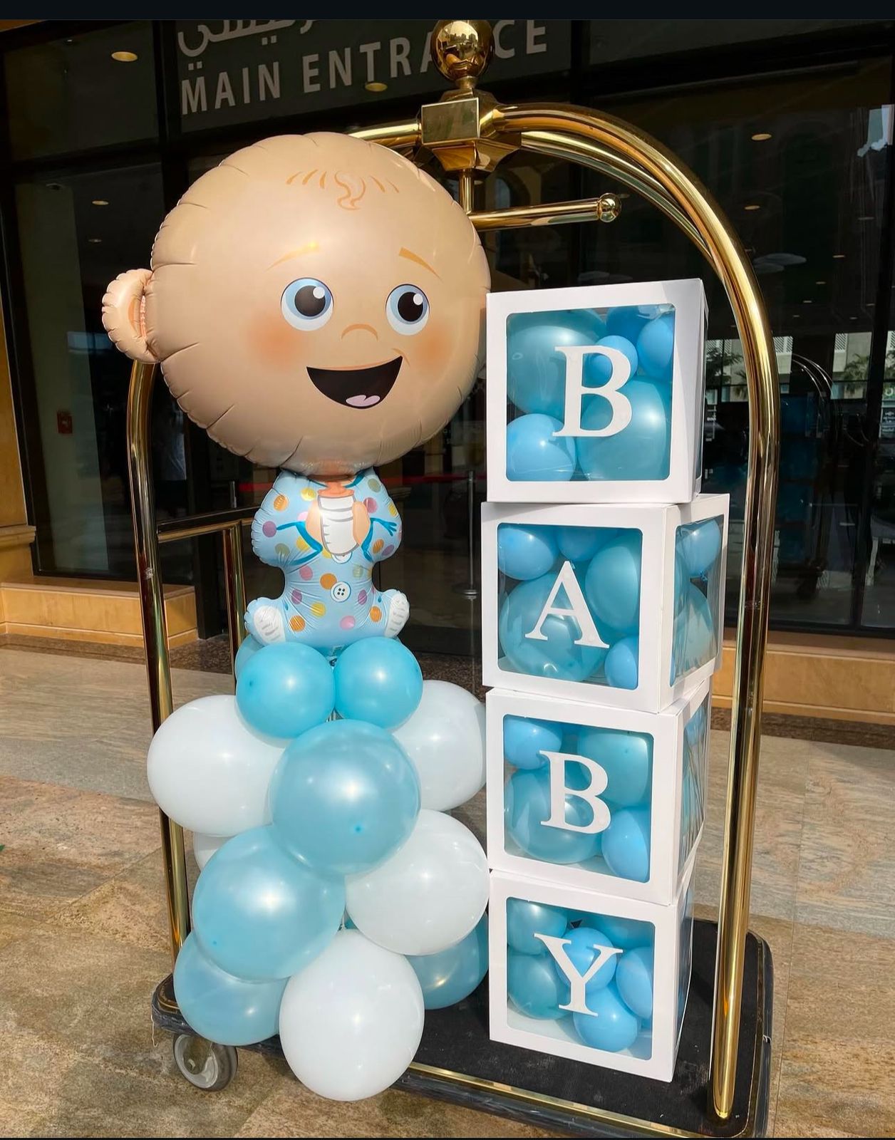 Welcome Baby Set: 4 Baby Boxes + Baby Stand