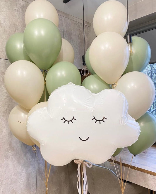 Cloud and 2 balloon bunches